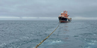 EL AVISO ARA “BAHÍA AGRADABLE” ASISTIÓ Y REMOLCÓ AL BUQUE LOGÍSTICO CHILENO “BETANZOS” EN LA ANTÁRTIDA