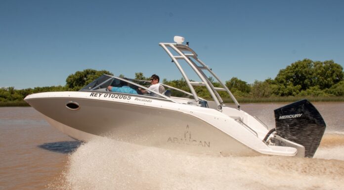 TV – HOY EN ESLORAS PRESENTAMOS LA LANCHA ARAUCAN 225 Y VISITAMOS EL NUEVO ASTILLERO KLASE A