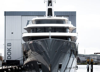 EL SUPERYATE “MOONRISE” DE FEADSHIP SALE A LA LUZ: 101 METROS DE ELEGANCIA Y CONFORT