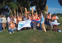 PILCOMAYO – ROSARIO: ARRANCÓ LA REMADA EN DEFENSA DEL RÍO PARANÁ