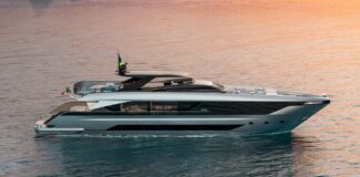 MAIORA M/36: ELEGANCIA ATEMPORAL Y COMODIDAD TOTAL