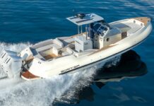 ENVY 950 TENDER: ELEGANCIA A 60 NUDOS DE VELOCIDAD