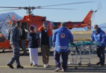 USHUAIA – EL COMANADO DEL ÁREA NAVAL AUSTRAL COORDINÓ EL RESCATE AÉREO DEL TRIPULANTE DE UN VELERO DE BANDERA FRANCESA