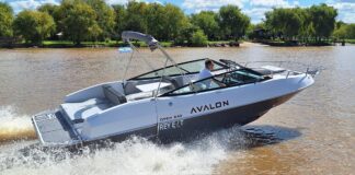 TV – HOY EN ESLORAS PRESENTAMOS LA AVALON 240 OPEN