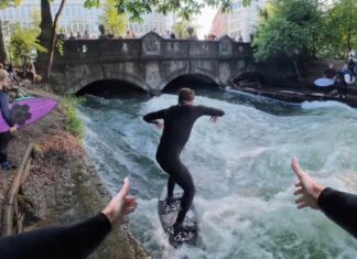 MUERE LA SURFISTA QUE QUEDÓ ATRAPADA EN LA OLA ESTÁTICA DE MUNICH