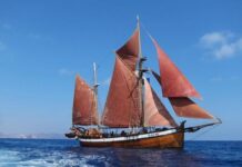 SE HUNDIÓ EN ESPAÑA UN CLÁSICO VELERO DE MADERA DE MÁS DE 100 AÑOS