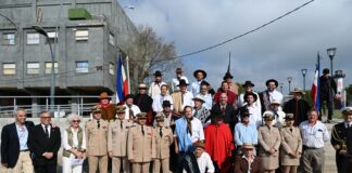 PREFECTURA PARTICIPÓ DE UN HOMENAJE A LOS HOMBRES QUE FORMARON PARTE DE LA “TRAVESÍA DE LOS 33 ORIENTALES”