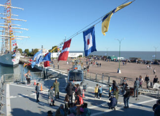 JORNADA DE PUERTAS ABIERTAS DE LA ARMADA EN PUERTO BELGRANO