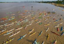 KAYAKISTAS EMPRENDEN UNA TRAVESÍA SIMBÓLICA PARA PROTEGER EL RÍO PARANÁ