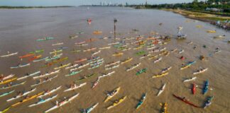 KAYAKISTAS EMPRENDEN UNA TRAVESÍA SIMBÓLICA PARA PROTEGER EL RÍO PARANÁ