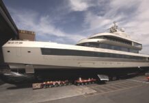 SE LANZA EL MEGAYATE ADMIRAL ARMANI DE 72 METROS