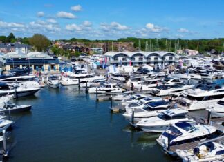 EL 12º SALÓN BRITÁNICO DE YATES A MOTOR ATRAE A UN PÚBLICO RÉCORD