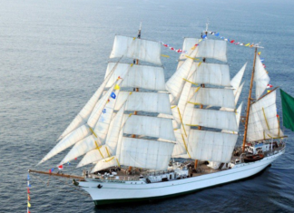 829.000 MILLAS NÁUTICAS Y 63 PAÍSES: LOS DATOS DEL CUAUHTÉMOC, EL VELERO QUE CHOCÓ AYER CON EL PUENTE DE BROOKLYN