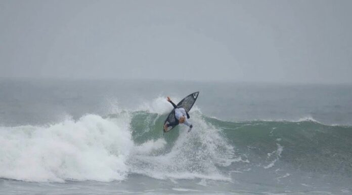 THIAGO PASSERI PEZZATTI SE ANOTÓ LA MEJOR OLA DEL CAMPEONATO