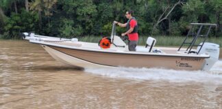 TV – HOY EN ESLORAS PRESENTAMOS LA LANCHA NORTH CAROLINA 17V