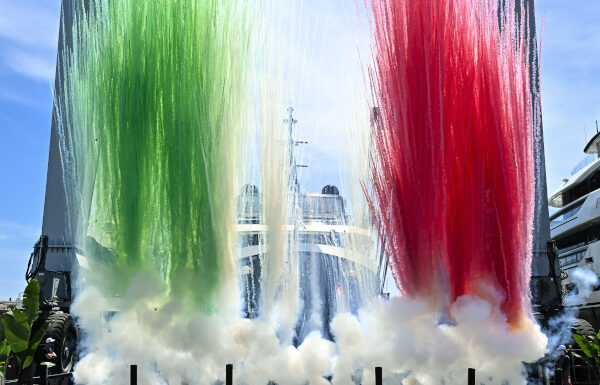 COLUMBUS YACHTS LANZA BIG NAAN