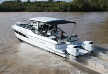 TV – HOY EN ESLORAS PRESENTAMOS EL CAT 700 DE NAUTIGLASS