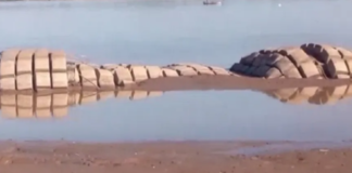 EL RÍO PARANÁ BAJA Y QUEDÓ AL DESCUBIERTO LA MALLA DEL TÚNEL SUBFLUVIAL