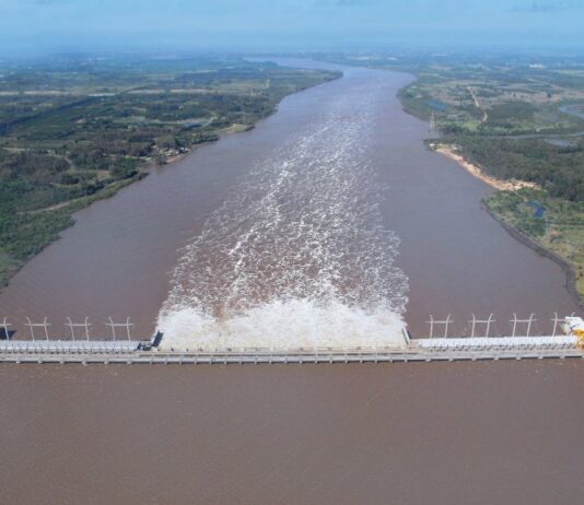EL RÍO URUGUAY SE MANTIENE EN CRECIDA POR FUERTES LLUVIAS Y COMENZARÍA A BAJAR LA PRÓXIMA SEMANA