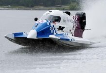 LA LANCHA DE CARRERRAS ELÉCTRICA DE FÓRMULA 4 DE MALABO HACE SU DEBUT