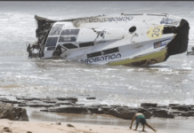 APARECE EN LA COSTA MARROQUÍ UN VELERO DE COMPETICIÓN ONCE MESES DESPUÉS DE SU HUNDIMIENTO