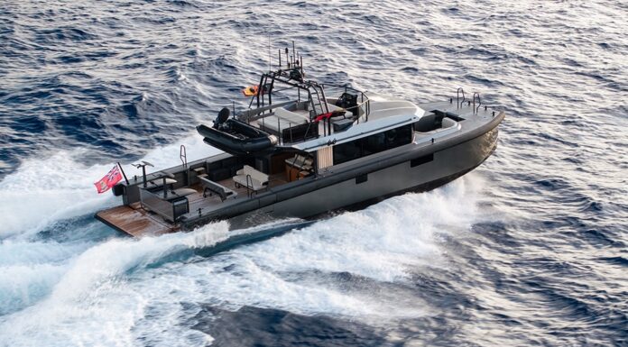 VANDAL MARINE PRESENTA UN NUEVO CATAMARÁN A MOTOR CON ASISTENCIA DE FOILS