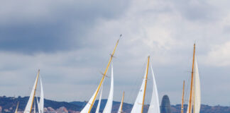 UN VIAJE EN EL TIEMPO SOBRE EL MAR: TRADICIÓN Y ELEGANCIA EN LA PUIG VELA CLÁSICA