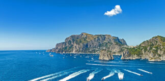 PERSHING CELEBRA 40 AÑOS DE HISTORIA E INNOVACIÓN EN EL MAGNÍFICO ENTORNO DE LA ISLA DE CAPRI