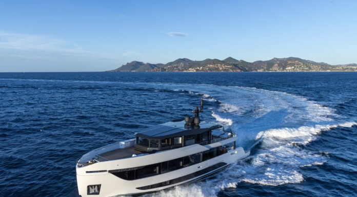 A96NEW DE ARCADIA YACHTS CONTINÚA SU HISTORIA DE ÉXITO