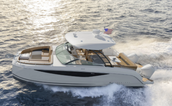 BENETEAU REORGANIZA SUS OPERACIONES EN EE.UU.: PONDRÁ EN VENTA FOUR WINNS, GLASTRON Y SCARAB Y CERRARÁ SU PLANTA DE MICHIGAN