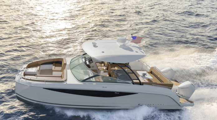 FOUR WINS LANZA LOS NUEVOS CATAMARANES TH33 Y TH38 CON MAYOR ESPACIO Y ESTABILIDAD