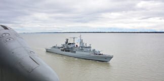 EL DESTRUCTOR ARA LA “ARGENTINA” SE REABASTECIÓ EN NAVEGACIÓN