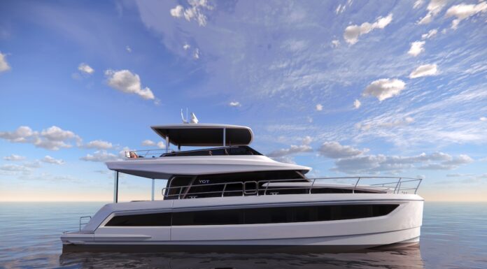 YOT 53, CONFORT E INNOVACIÓN EN UN MULTICASCO