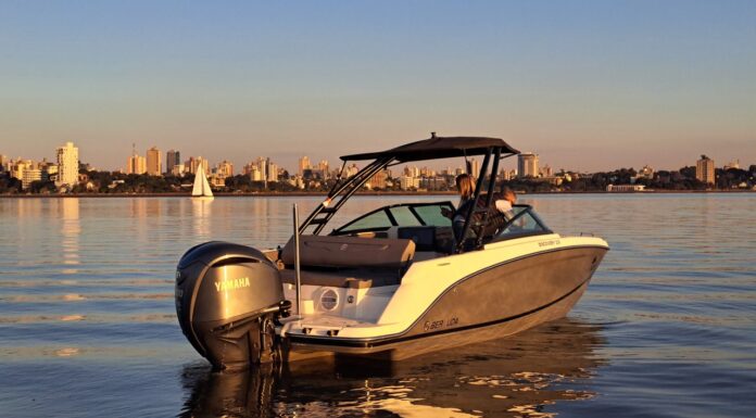 PROBAMOS LA BERMUDA DISCOVERY 230: ESPACIO, ESTILO Y ALTAS PRESTACIONES