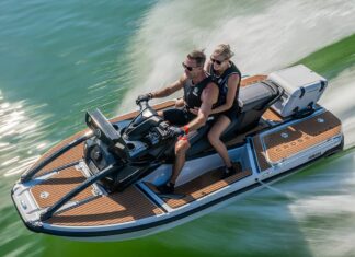CROSSWAVE: YAMAHA PRESENTA SU MOTO ACUÁTICA MÁS GRANDE, VERSÁTIL Y EQUIPADA