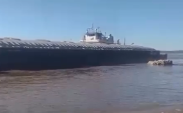 CONVOY DE BARCAZAS SE ACCIDENTA EN EL SECTOR TRES CRUCES DEL RÍO PARANÁ