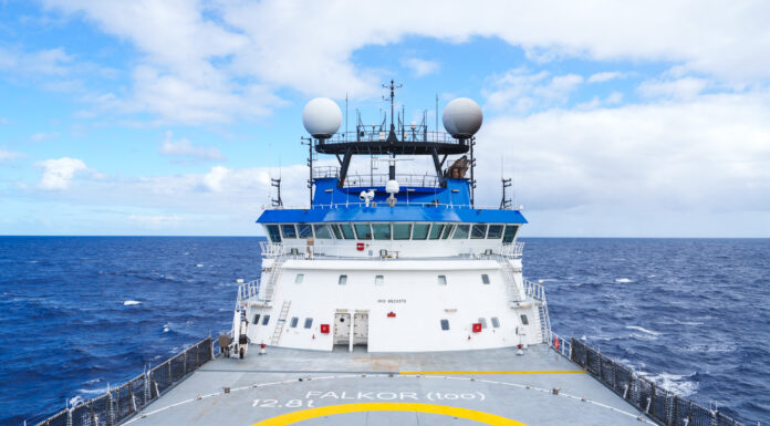 CÓMO ES EL BARCO Y SUBMARINO QUE USA EL CONICET PARA LA EXPLORACIÓN EN EL FONDO MARINO
