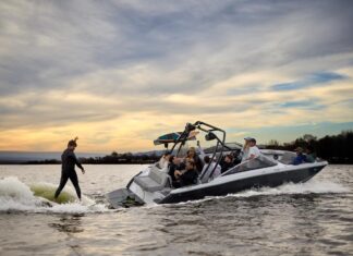 CLASSER 246: LA NUEVA LANCHA DE FUENTES SE PRESENTARÁ EN EL SALÓN NÁUTICO ARGENTINO DE NOVIEMBRE