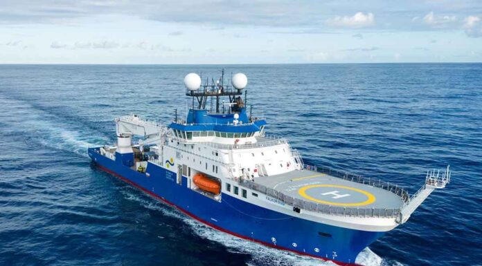 REANUDAN LA EXPEDICIÓN URUGUAY SUB200 TRAS REPARAR EL BUQUE FALKOR (TOO)