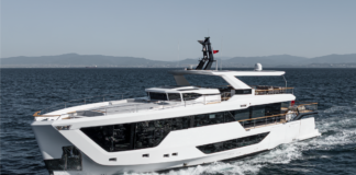 NUMARINE LANZA SU SEGUNDO SUPERYATE HÍBRIDO 30XP