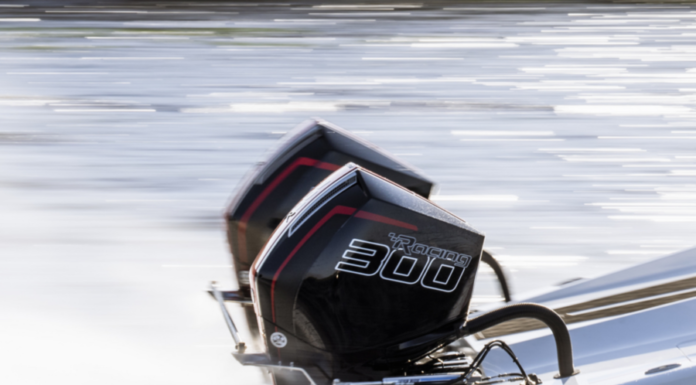 MERCURY RACING LANZA MEJORAS PARA LOS MOTORES 200R Y 300 R DE COMPETICIÓN