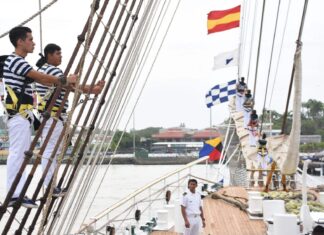 LA FRAGATA ARA “LIBERTAD” SE DESPIDIÓ DE COSTA RICA