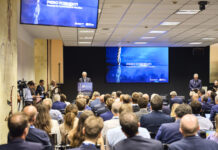 EL 65º SALÓN NÁUTICO INTERNACIONAL DE GÉNOVA SE PRESENTA EN LA BOLSA DE MILÁN POR LA ASOCIACIÓN ITALIANA DE LA INDUSTRIA NÁUTICA)