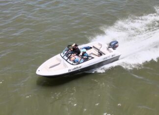 TEST DRIVE – VIRGIN 477 Y MASSTRACK 5300 DE LA LÍNEA M DE MASSIN (VIDEO)