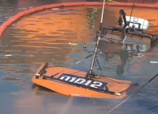 SE HUNDIÓ UNA LANCHA EN EL PUERTO DE MAR DEL PLATA