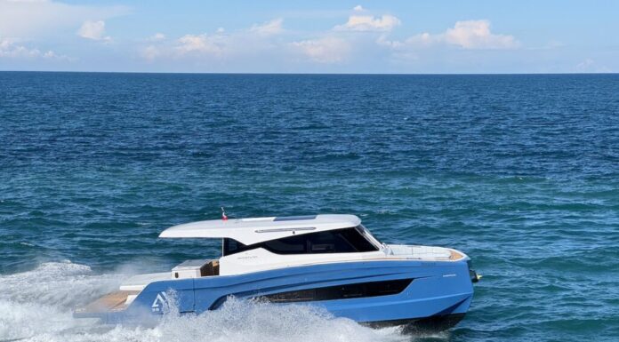 AVENTURA 38 SC DE ESPAÑA