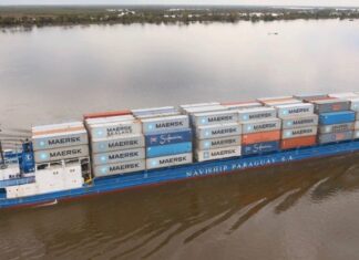 ROBAN A BORDO DEL BUQUE “ROSA” MIENTRAS NAVEGABA POR EL RÍO PARANÁ