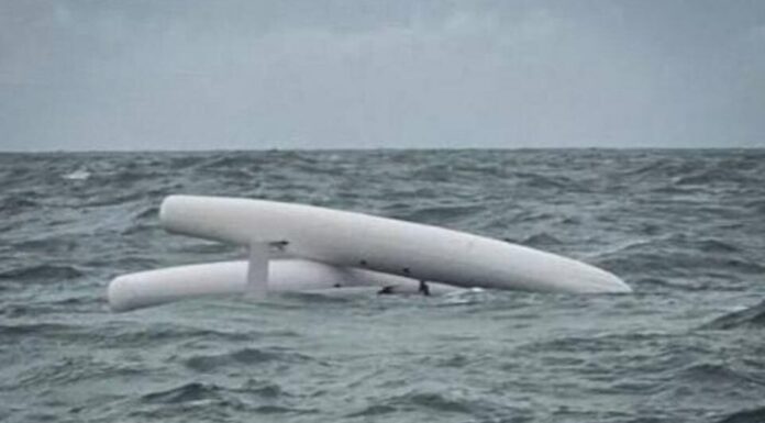 UN MARINERO RESCATADO TRAS EL VUELCO DE SU VELERO CERCA DE LA ISLA DE WIGHT