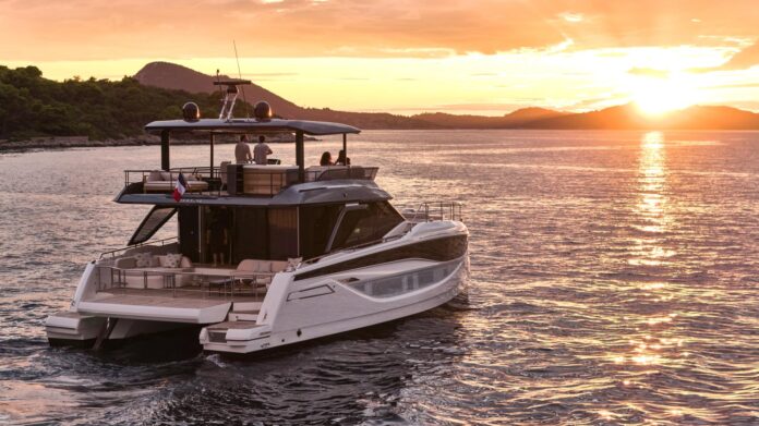 Potabilizadoras HP a bordo del maxi-cat Prestige M7 de Beneteau