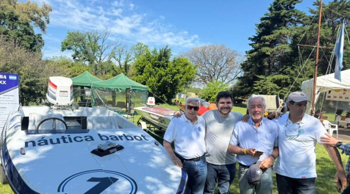 LA LANCHA “ARUBA” FUE DISTINGUIDA CON EL PREMIO “LANCHAS CLÁSICAS” EN AUTÓCLÁSICA 2025